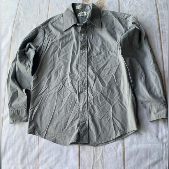 Van Heusen Gray Long Sleeve Button Up Shirt Size 12 - Picture 1 of 3